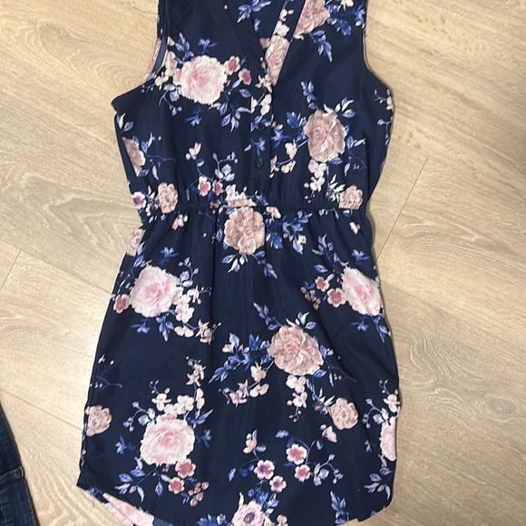 floral print dress - Picture 2 of 3
